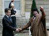 Sarkozy vzel 50 milijonov dolarjev Gadafijevega denarja