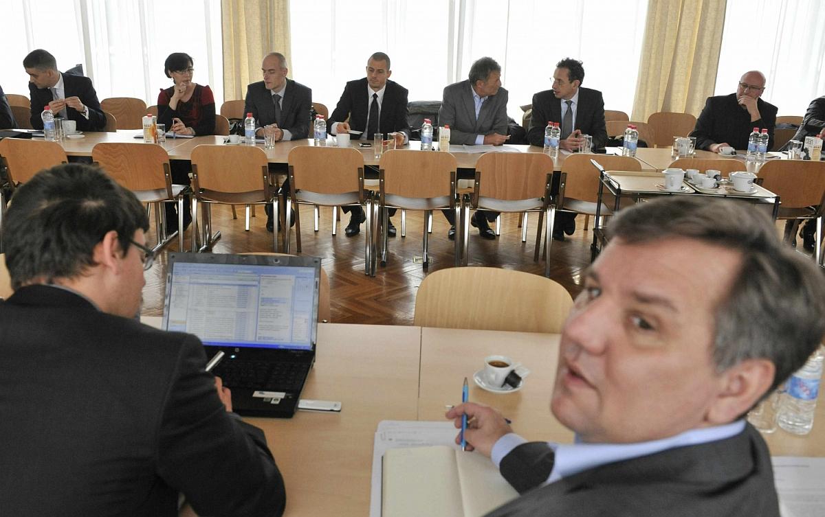 Stavkovna pogajanja januar 2013