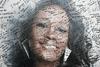 Časovni trak: Whitney leto po smrti vir navdiha in opozorilo
