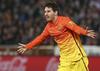 Messi presegel novo magično mejo; Real z igralcem manj do zmage
