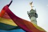 Francoski senat prižgal zeleno luč porokam istospolnih partnerjev
