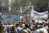Na tisoče Špancev protestiralo proti privatizaciji zdravstva