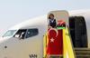 Turkish Airlines stevardesam prepovedal vpadljive šminke - nov korak v islamizacijo?