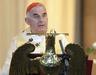 Osramočeni kardinal se na ukaz Vatikana umika v kesanje
