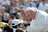 Video: Je papež Frančišek izganjal hudiča?