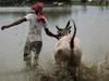 V Indiji monsun usoden za stotine ljudi, predvsem romarjev