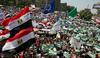 V spopadih med protestniki v Egiptu ubit Američan
