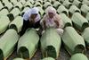 Sodišče: Nizozemska soodgovorna za 300 žrtev Srebrenice