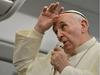 Papež zaradi obtožb o spolnih zlorabah odpoklical nuncija