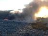 Foto, video: Požar na odlagališču odpadkov omejen