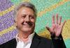 Dustin Hoffman premagal raka, s polno paro dela naprej