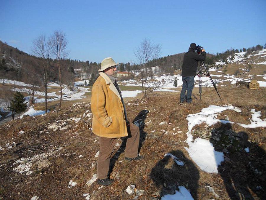 Jadran Sterle na snemanju dokumentarnega filma Vstala Primorska. Foto: Občina Ajdovščina