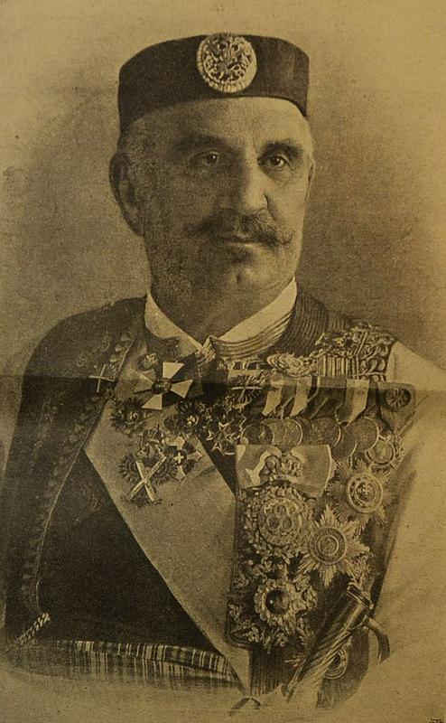 Vrhovni poveljnik črnogorske vojske, kralj Nikola I. Petrović Njegoš (1841 – 1921). Objavil Slovenski ilustrovani tednik.