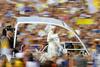 Foto: Papež kritiziral sistem, ki mu vlada denar
