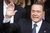 Na Berlusconijev ukaz njegovi ministri zapustili vlado