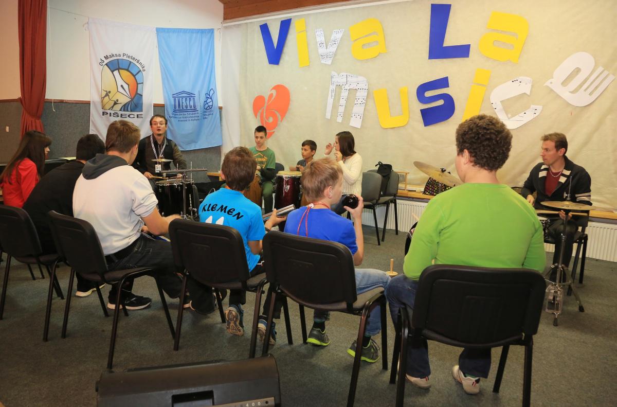 Letošnji Unescov tabor v Pišecah je potekal pod naslovom Viva la musica. Foto: Goran Rovan