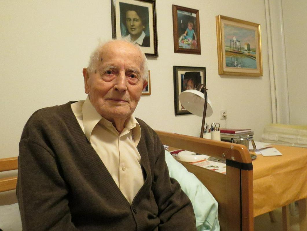 Niko Dragoš kot upokojenec v Ljubljani pri starosti 106 let in tri mesece. Foto: Andrej Mrak