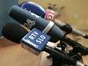 DNS in ZNP obsojata Žavbijev napad na novinarja in snemalca