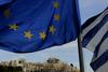 Grčiji novih 10 milijard evrov, zategovanje pasu se nadaljuje