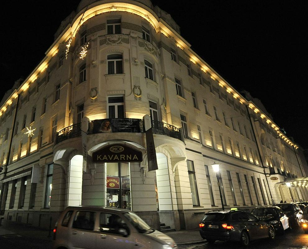 Na prodajnem seznamu naj bi bil tudi Grand Hotel Union v Ljubljani. Foto: BoBo