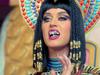 Katy Perry v novem videospotu obtožili bogoskrunstva