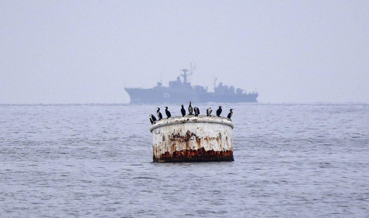Ruska ladja ob obali Sevastopola. Foto: EPA