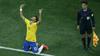 Neymar izkoristil darilo sodnika, Oscar z mojstrovino potrdil zmago