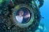 Vnuk Jacquesa Cousteauja pod vodo preživel 31 dni