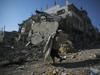 Premirje v Gazi izpuhtelo v dimu novih eksplozij