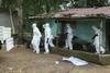 Med napadom na bolnišnico v Monrovii pobegnilo več domnevno okuženih z ebolo