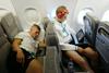 Foto: Koliko prostora imajo na letalu slovenski košarkarji