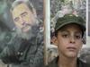 Osemletni Kubanec v vojaški uniformi spoznal Fidela Castra