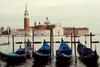 Preživeti (in doživeti) turistično oblegane Benetke