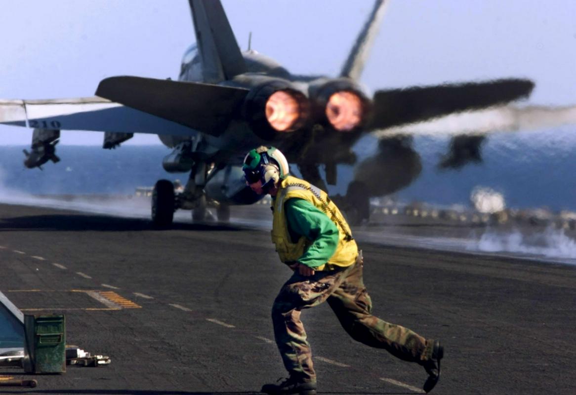 Ameriška letala napadajo cilje v Iraku. Foto: EPA
