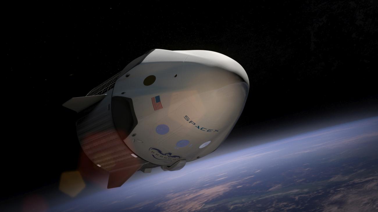 SpaceX bo za polete astronavtov posodobil dosedanje tovorno vesoljsko plovilo Dragon. Foto: www.spacex.com