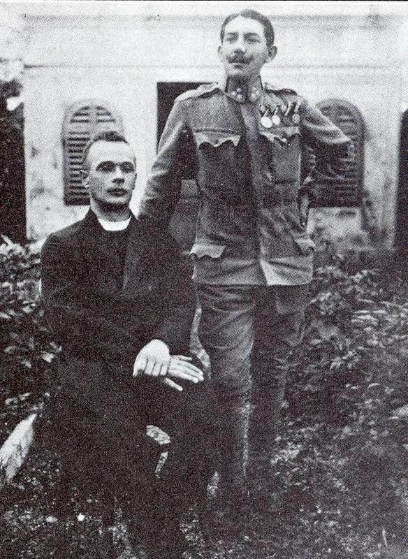Anton Jobst med prvo svetovno vojno- z župnikom Logarjem.