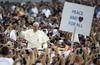 Papež pri maši v Tirani kritiziral zlorabljanje resnične vere