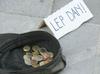 Sindikati OECD-ju: Gospode naj raje skrbi porast revščine v Sloveniji