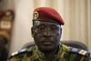 Vojska Burkina Fasa strnila vrste in izbrala voditelja države