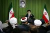 Iranski ajatola Hamenej: Ne bomo klonili zaradi jedrskega programa