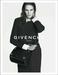 Julia Roberts brez nasmeška in ličil za Givenchy