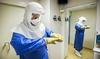 Stanje pacientke s sumom ebole je stabilno