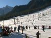 Video: Sončna Kranjska Gora privabila več kot 2.000 smučarjev