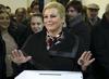Hrvaška predsednica bo po tesnem boju Kolinda Grabar Kitarović
