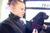 Video: Psička, ki se z avtobusom sama vozi od doma do parka