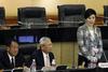 Nekdanji tajski premierki prepovedali opravljanje političnih funkcij