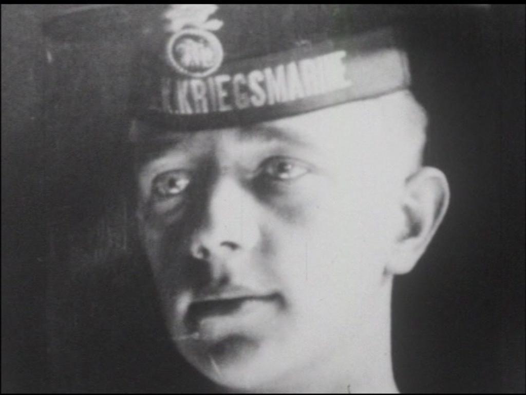Viktor Žužek v mornariški uniformi med prvo svetovno vojno.