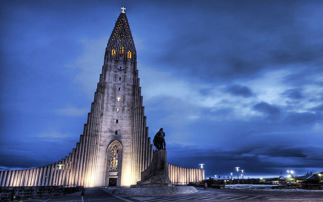 Glavna cerkev v Reykjaviku bo konkurenco dobila na pobočju nasproti prestolnice. Foto: Reuters