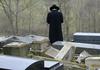 Francija: Po judovskih oskrunjeni še krščanski grobovi