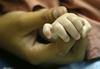 Argentino razburja splav posiljene 11-letne deklice s carskim rezom